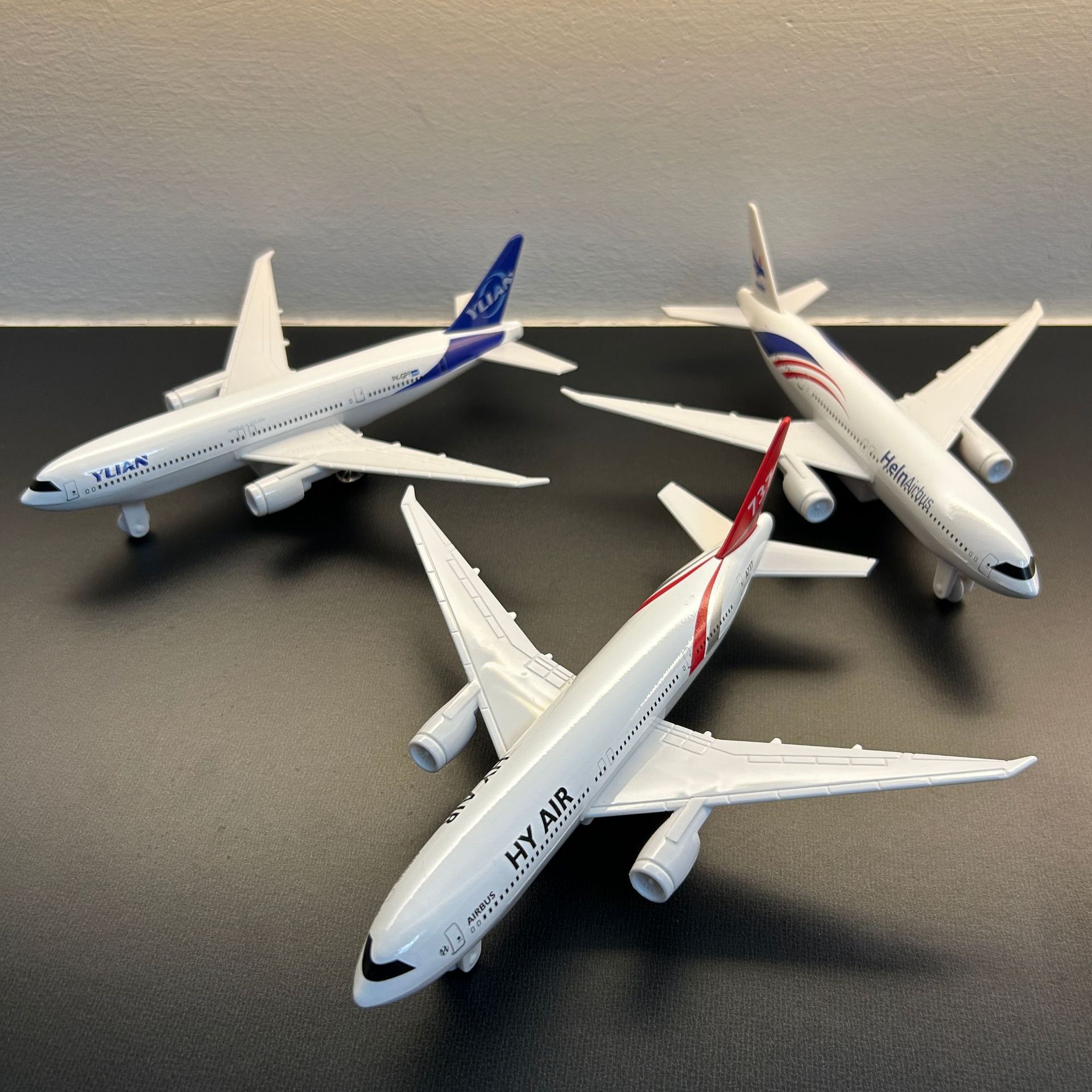 Modèle d'avion miniature en al - Kids Toys Review avis et prix